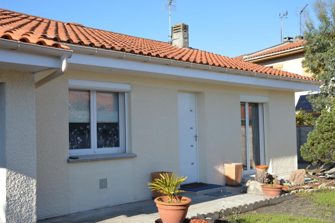 Chambre Privee Chez Les Maisons Loli'Days Saint-Médard-en-Jalles Exterior foto